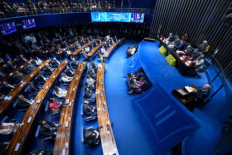 ampliacao-de-cadeiras-na-camar