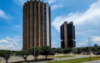 bc-prepara-alternativa-a-poupa