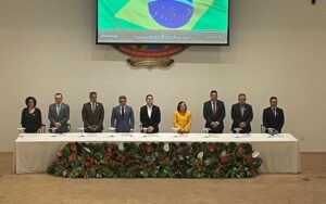 com-foco-na-transparencia-mana