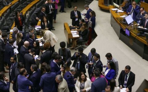 congresso-aprova-usar-emendas-