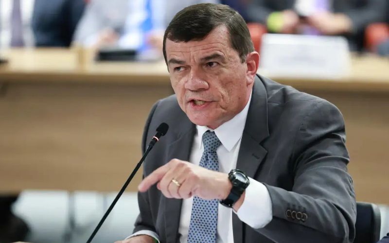 ex-ministro-da-defesa-diz-que-