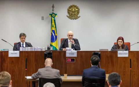 moraes-inicia-interrogatorio-d
