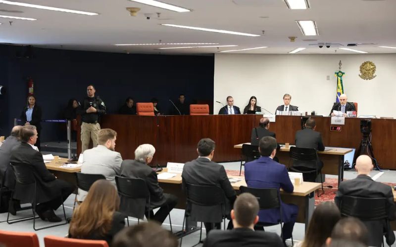 stf-inicia-2o-dia-de-interroga