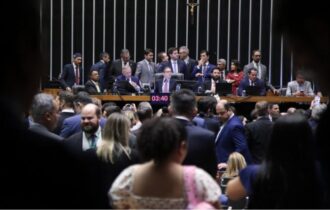 aguardando-especialista-mesmo-