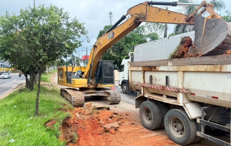 Avenida do Turismo passa por alargamento e recapeamento