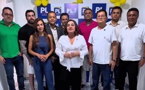 bolsonaristas-se-reunem-em-vid