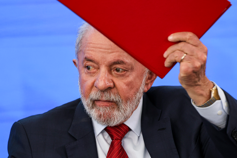 com-dois-vetos-lula-sanciona-l