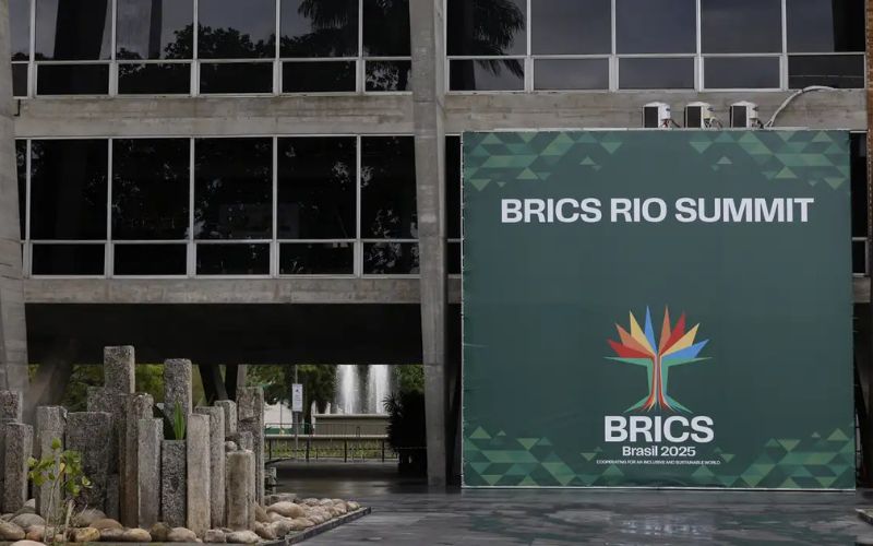 em-recado-aos-eua-brics-critic