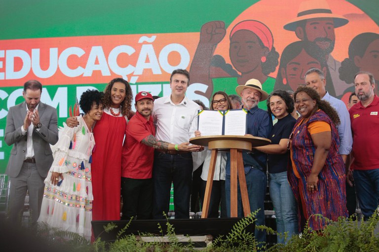 governo-libera-r-23-bi-para-co