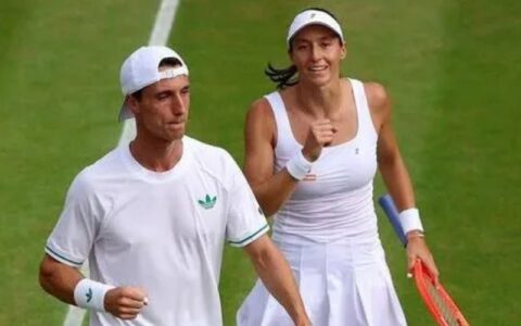 luisa-stefani-avanca-nas-dupla