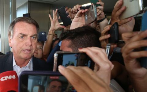 mesmo-com-restricoes-bolsonaro