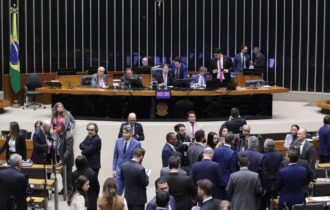 quem-realmente-decide-o-voto-d