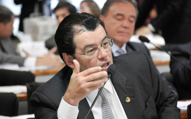 velha-politica-em-alta-braga-l