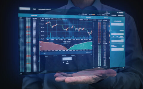 Bolsa ultrapassa 141 mil pontos e renova recorde histórico