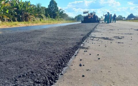 Obra de modernização da pista de pouso de Pauini avança