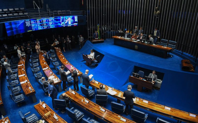 alcolumbre-afirma-que-promulga