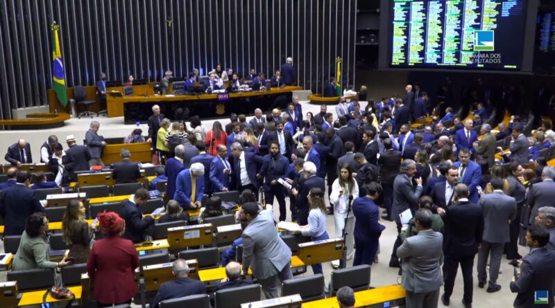 camara-inicia-semana-com-possi