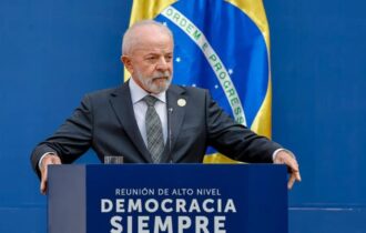 democracia-corre-risco-como-no