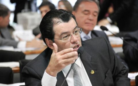 velha-politica-em-alta-braga-l
