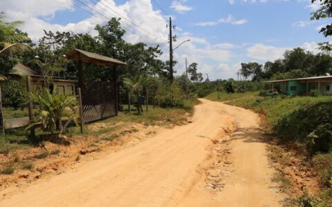 Prefeitura de Manaus inicia novas frentes de obras para pavimentação de ramais na zona rural