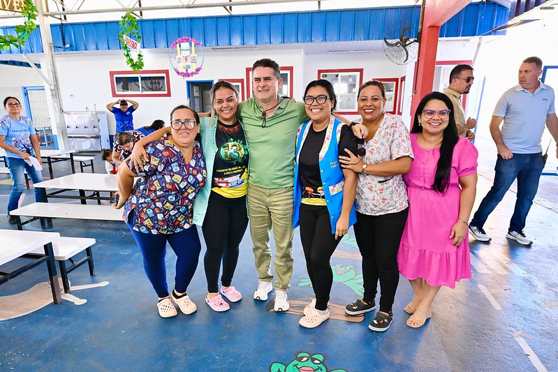 david-almeida-visita-a-creche-