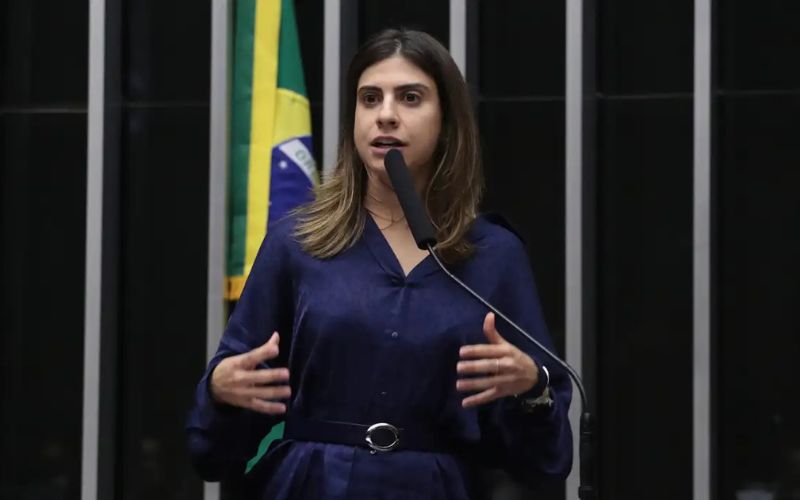 deputada-acusada-de-empurrar-n