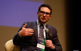 economista-de-harvard-critica-