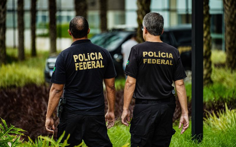 funcionarios-e-ex-funcionarios