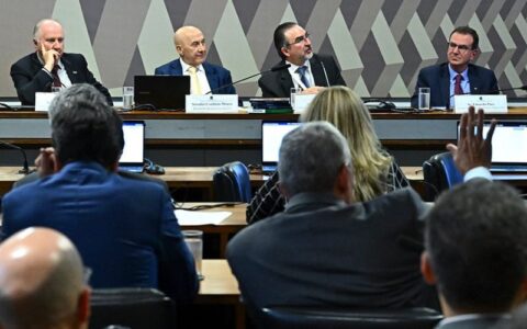 impasse-municipal-trava-criaca