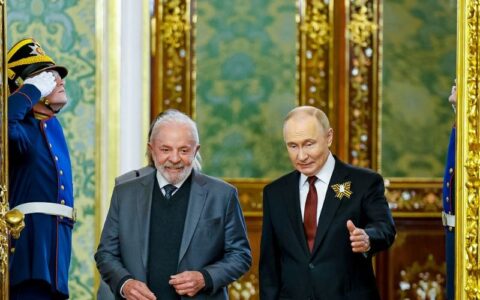 lula-recebe-ligacao-de-putin-e