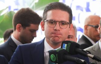 motta-reune-se-na-terca-com-li
