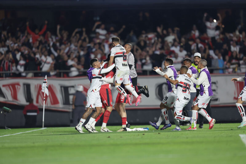 nos-penaltis-sao-paulo-elimina