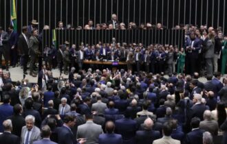 para-juristas-motim-da-oposica