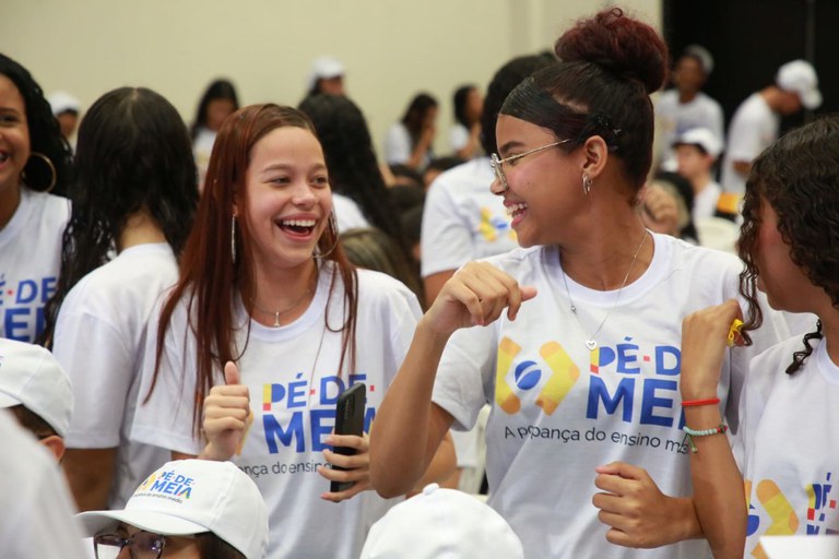 pe-de-meia-estudantes-recebem-