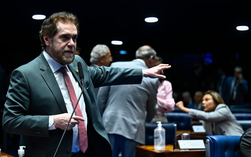 plinio-garante-votos-para-derr