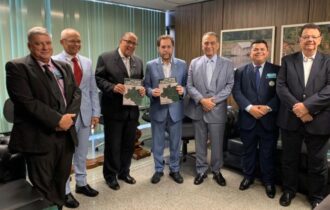 plinio-se-reune-com-dirigentes