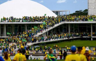 stf-condena-mais-119-pessoas-p