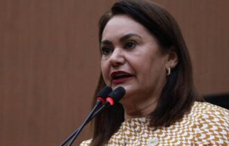 vereadora-jaqueline-propoe-pl-