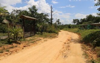 Prefeitura de Manaus inicia novas frentes de obras para pavimentação de ramais na zona rural
