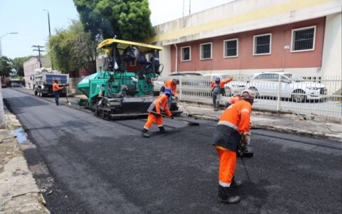 Recapeamento transforma travessa Frei Lourenço e fortalece comércio local em Manaus