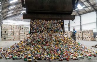 brasil-reciclou-973-das-latinh