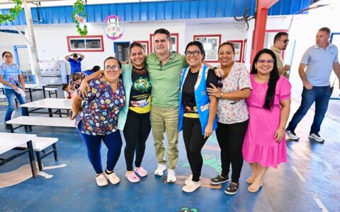 david-almeida-visita-a-creche-