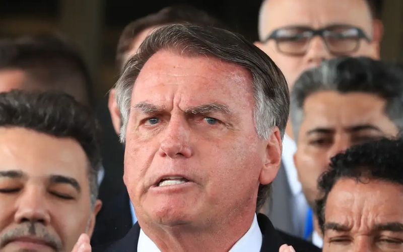 defesa-de-bolsonaro-se-diz-sur