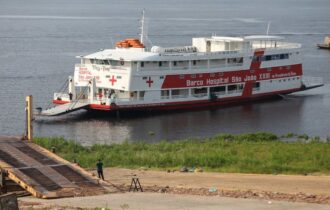 em-sua-15a-expedicao-barco-hos
