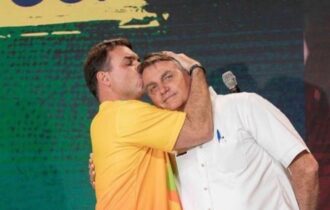 flavio-bolsonaro-lamenta-nao-p
