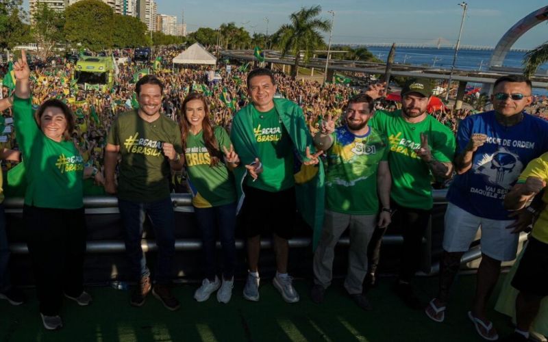 politicos-usam-manifestacoes-p