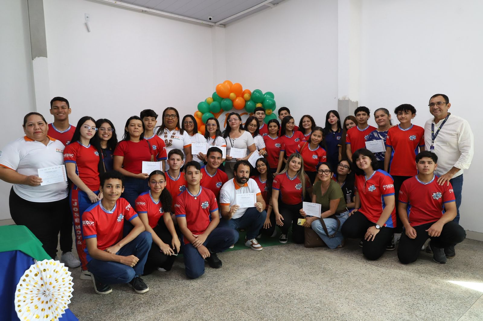 rede-estadual-de-ensino-bate-r