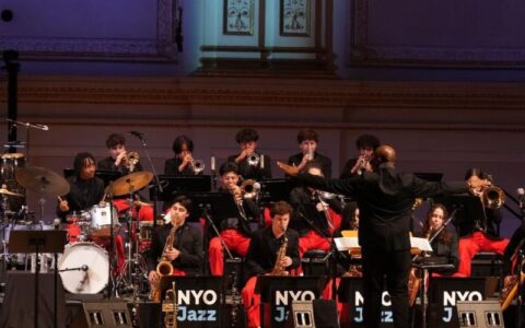 teatro-amazonas-recebe-espetac