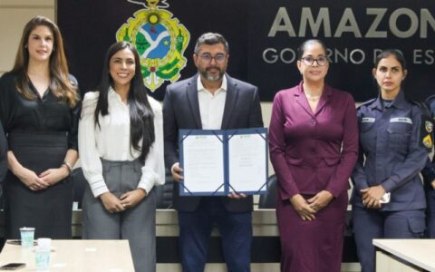 Governador Wilson Lima sanciona lei que autoriza uso de armas de choque por mulheres no Amazonas