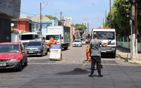Prefeitura intensifica recapeamento na 7 de Setembro, no Centro de Manaus